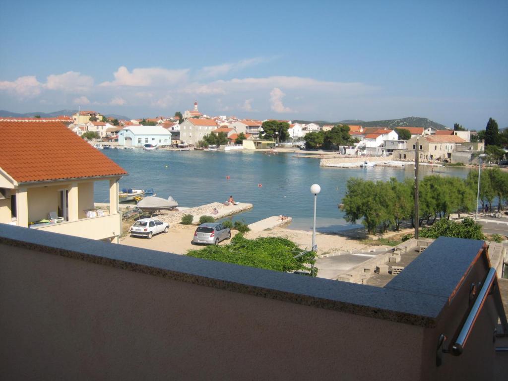 Apartments Jakovcev Betina  Bagian luar foto
