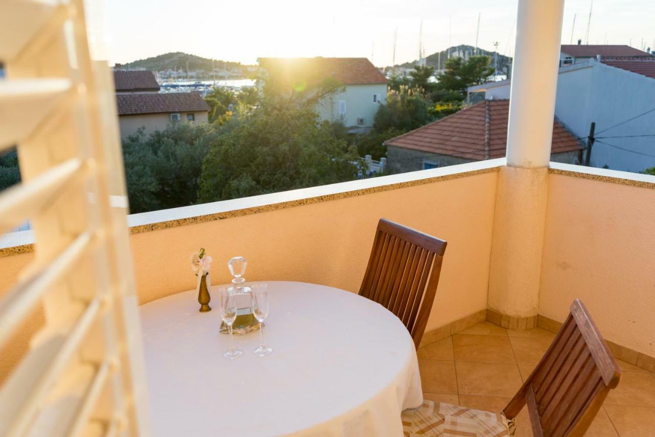 Apartments Jakovcev Betina  Bagian luar foto