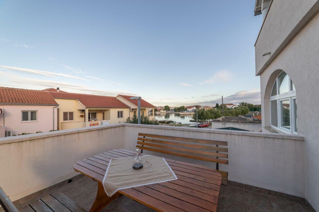 Apartments Jakovcev Betina  Bagian luar foto